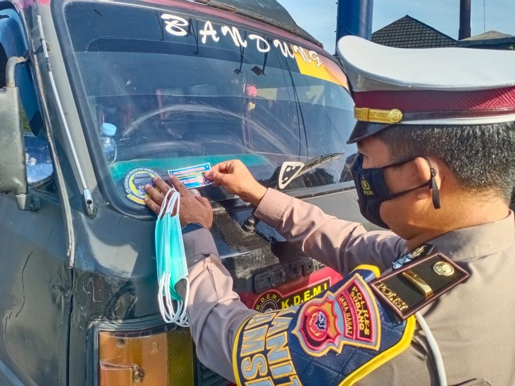 Tekan Angka Kecelakaan Lalu Lintas, Polres Subang Terjunkan Unit Keamanan Dan Keselamatan (Kamsel) Sat Lantas Polres Subang