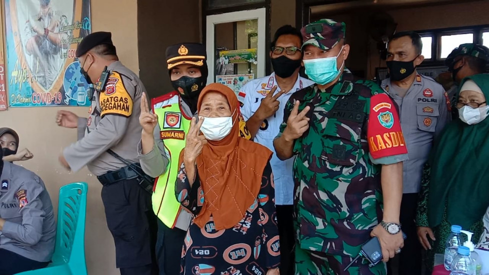 Kasus Covid-19 Meningkat! Polres Subang Terus Genjot Vaksinasi Massal dan Door to door Hingga ke Pelosok Desa
