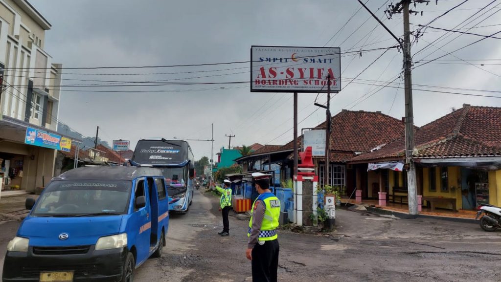 Sat Lantas Polres Subang Patroli Dan Penindakan Terhadap Aksi Sunmori Dan Balap Liar