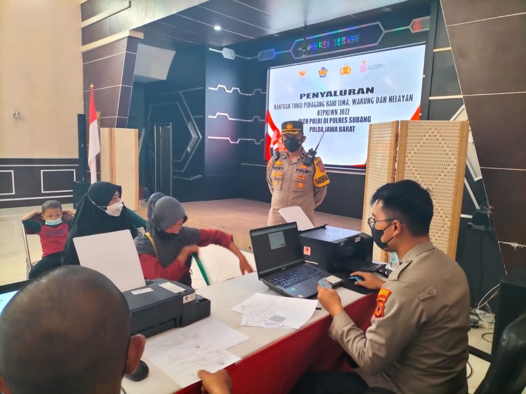 Polrez Subang Salurkan Bantuan BTPKLWN Kepada 589 Penerima