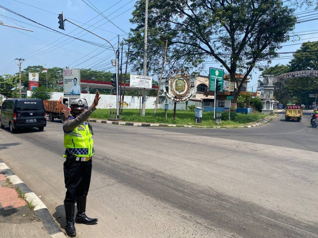 Jajaran Polres Subang mulai melakukan pemantauan arus lalu lintas di semua Jalur yang ada di wilayah hukum Polres Subang